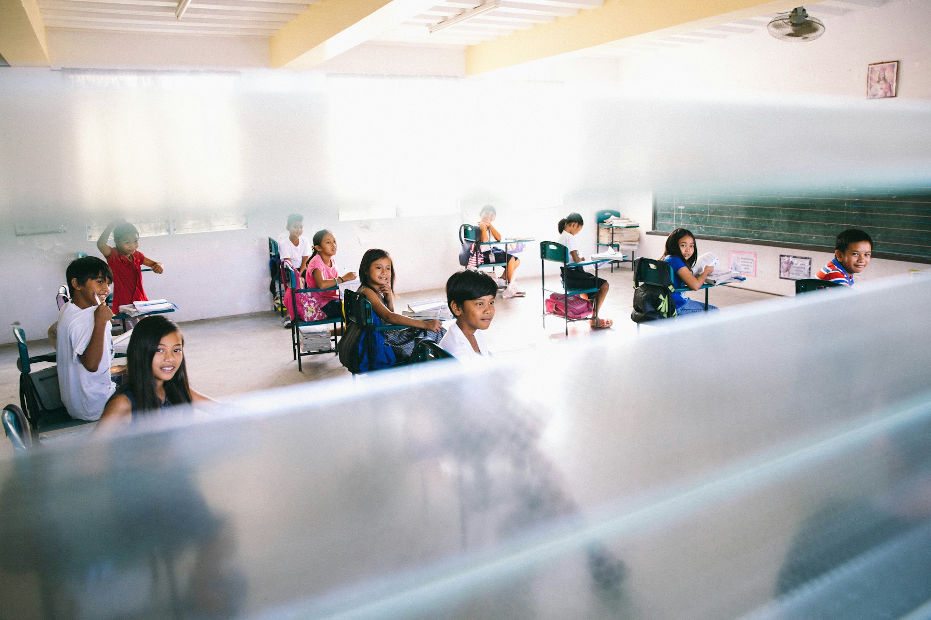 Transforming Learning: How Digital Classrooms Reshape Education for All